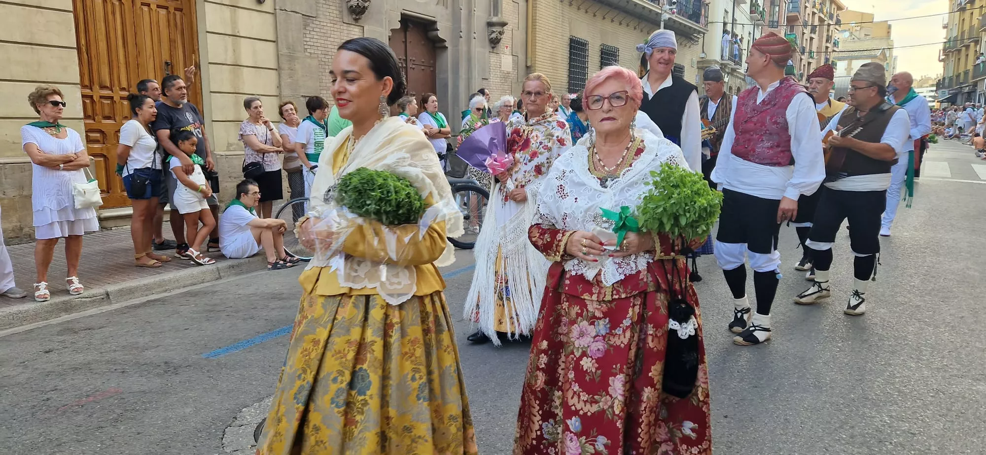Ofrenda de Flores y Frutos a San Lorenzo. Foto Myriam Martínez