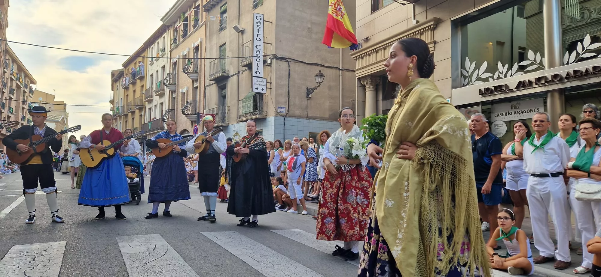 Ofrenda de Flores y Frutos a San Lorenzo. Foto Myriam Martínez