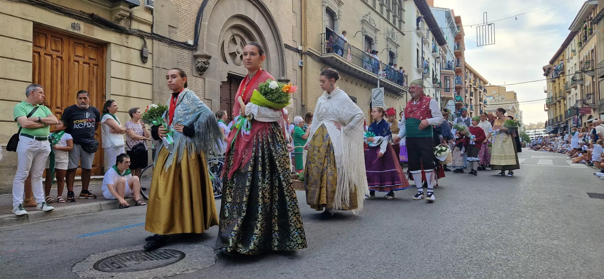 Ofrenda de Flores y Frutos a San Lorenzo. Foto Myriam Martínez