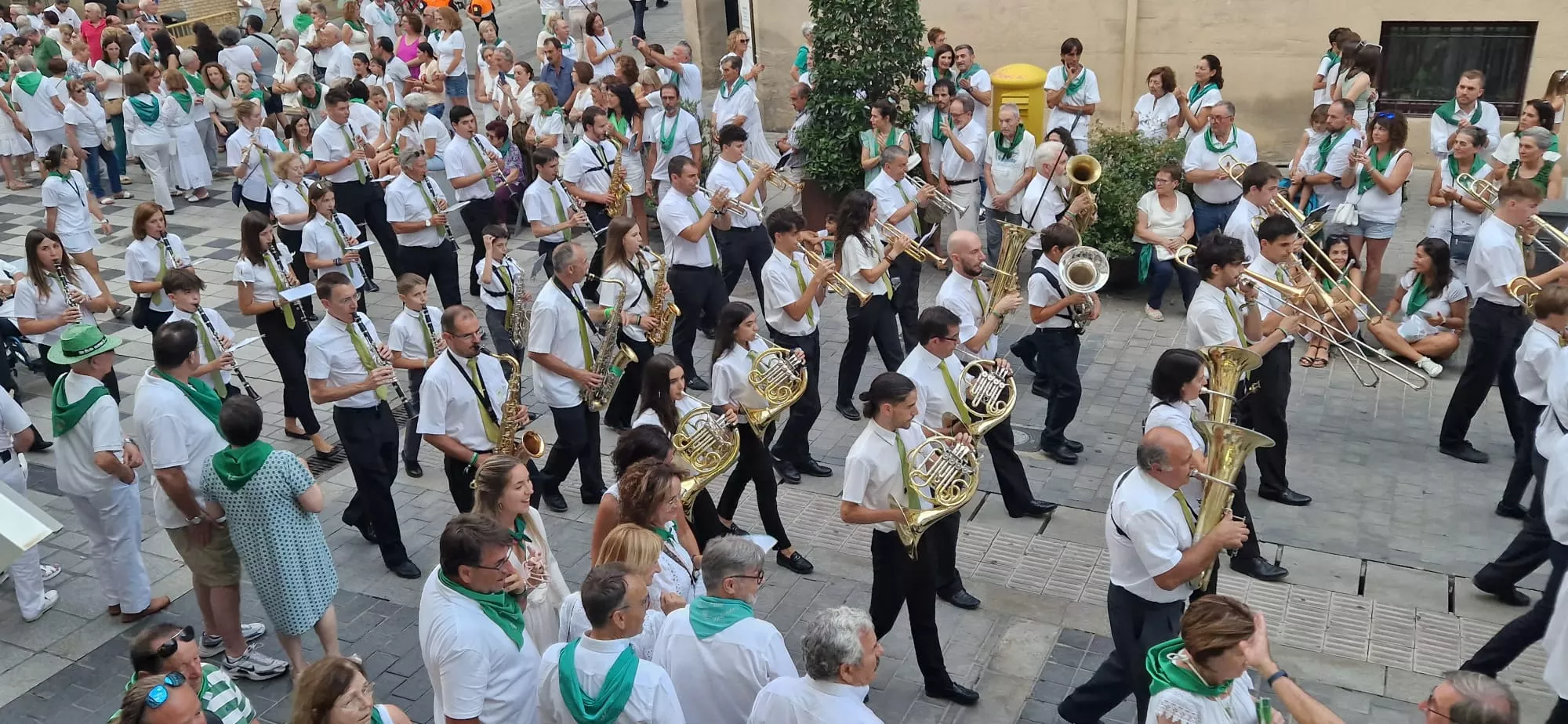 Ofrenda de Flores y Frutos a San Lorenzo. Foto Myriam Martínez
