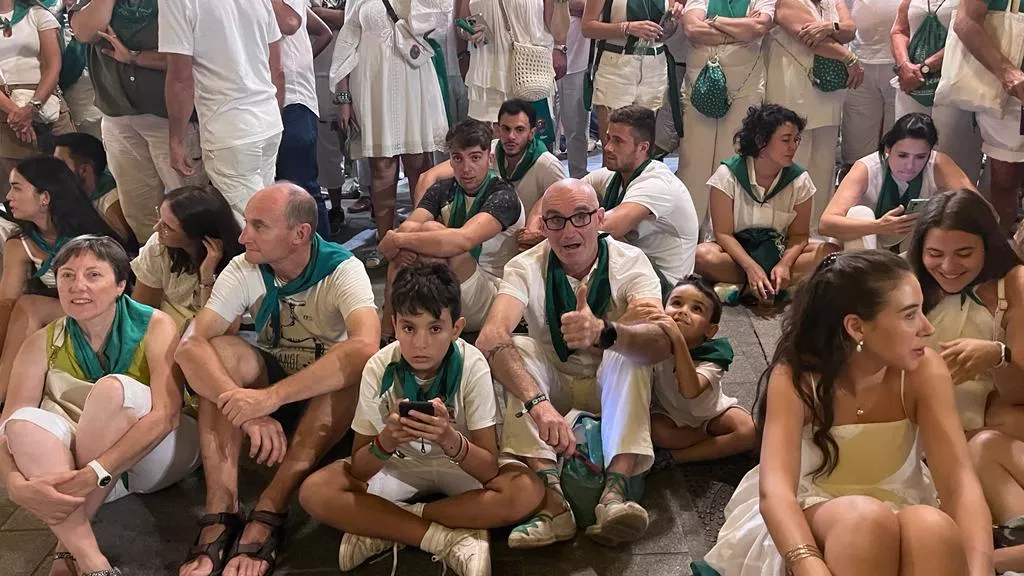 Despedida al Santo en la plaza de San Lorenzo