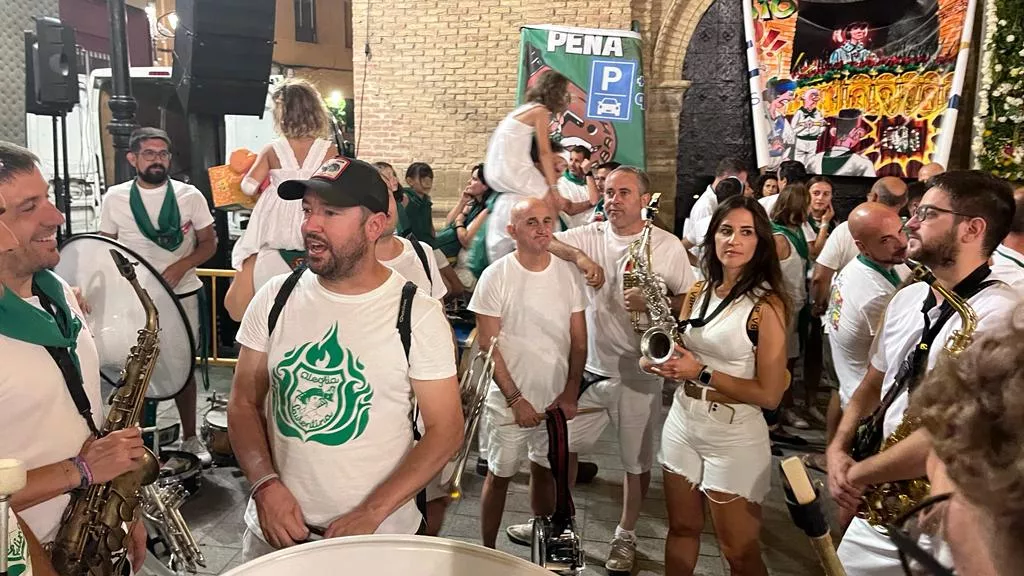 Despedida al Santo en la plaza de San Lorenzo