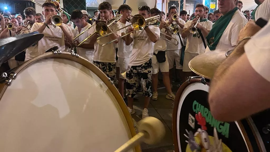 Despedida al Santo en la plaza de San Lorenzo