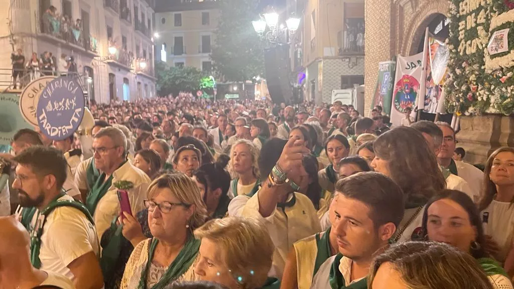 Despedida al Santo en la plaza de San Lorenzo