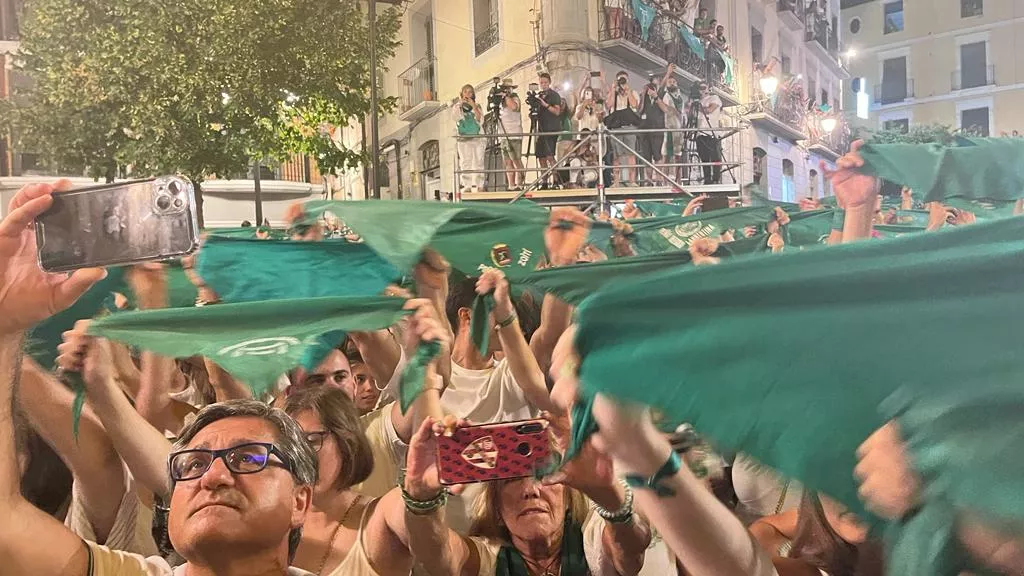 Despedida al Santo en la plaza de San Lorenzo