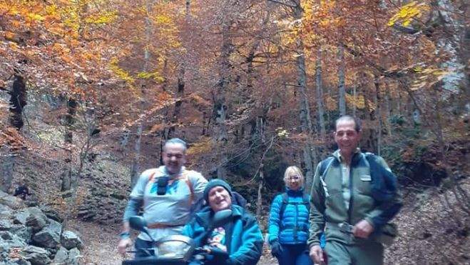 Paseo con amigos por las sendas de Torla. Paseo con amigos por las sendas de Torla.