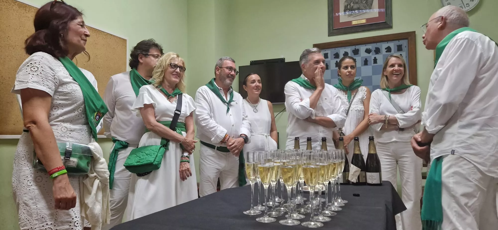 Brindis posterior a la Traca Final de Fiestas. Foto Myriam Martínez