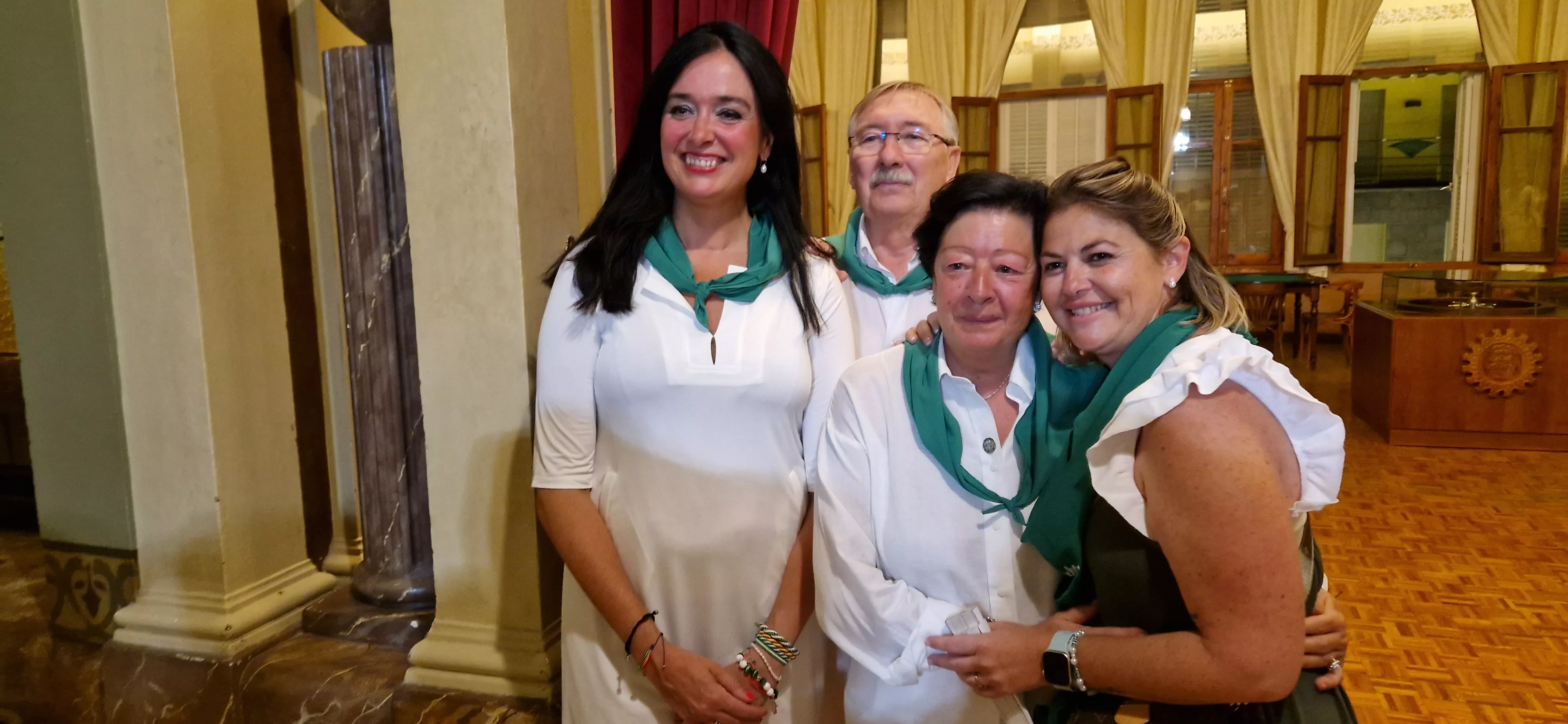 Brindis posterior a la Traca Final de Fiestas. Foto Myriam Martínez