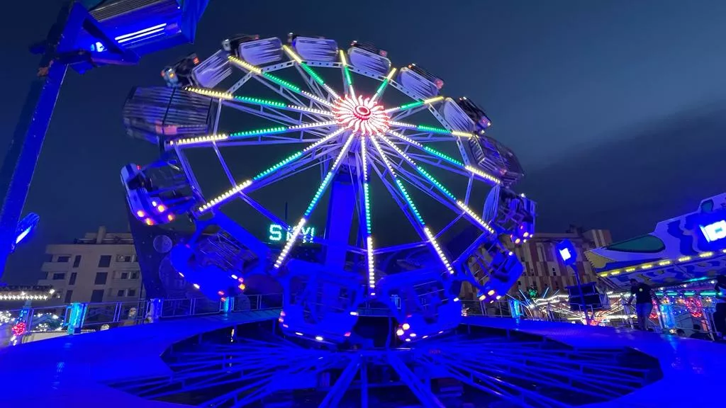 El recinto ferial en el último día para disfrutar de las atracciones. Foto: Mercedes Manterola