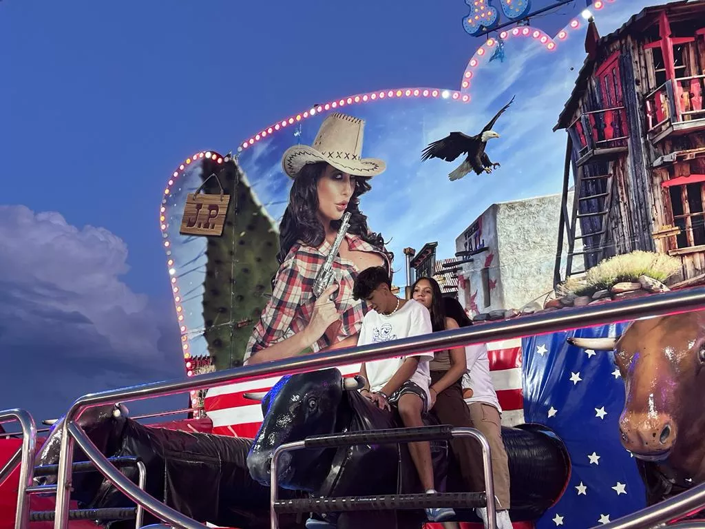 El recinto ferial en el último día para disfrutar de las atracciones. Foto: Mercedes Manterola