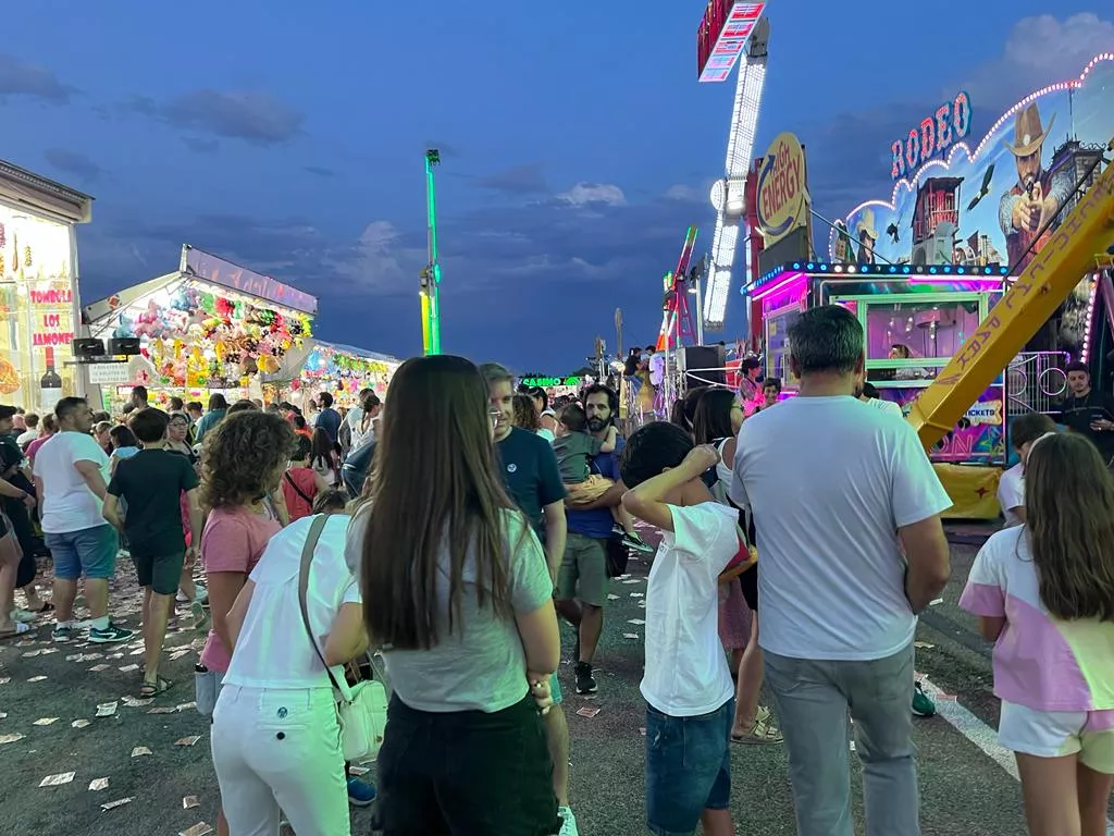 El recinto ferial en el último día para disfrutar de las atracciones. Foto: Mercedes Manterola