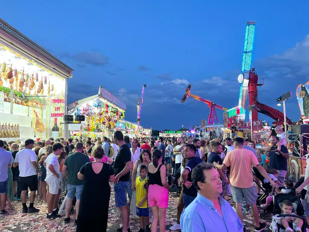 El recinto ferial en el último día para disfrutar de las atracciones. Foto: Mercedes Manterola