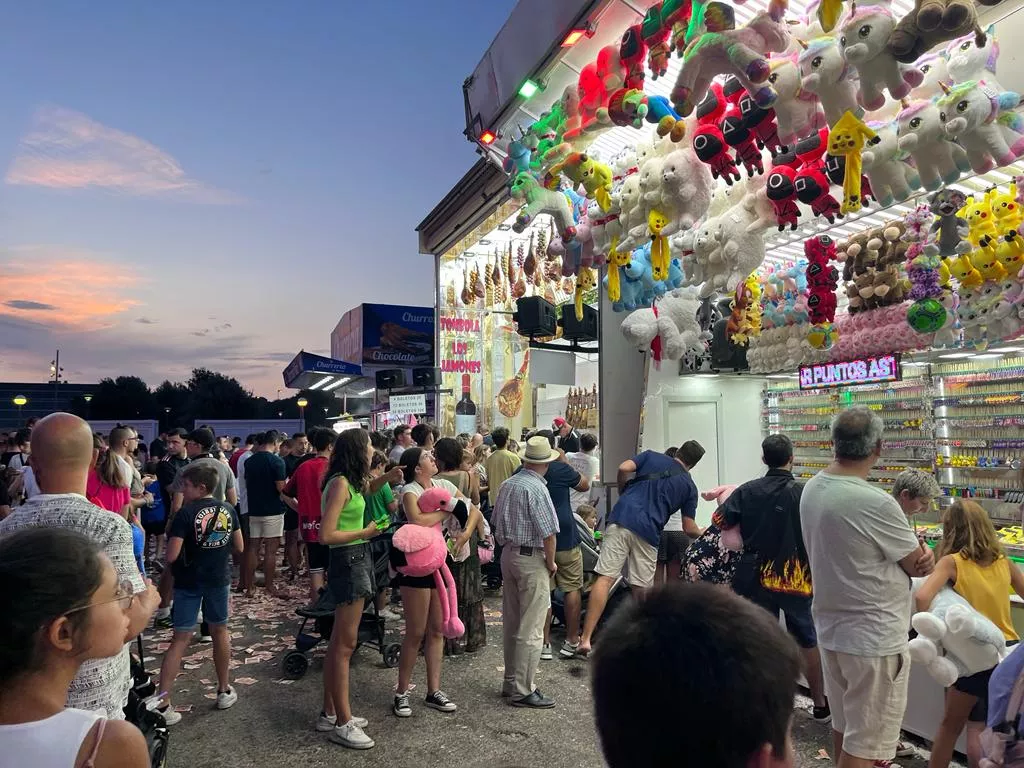 El recinto ferial en el último día para disfrutar de las atracciones. Foto: Mercedes Manterola