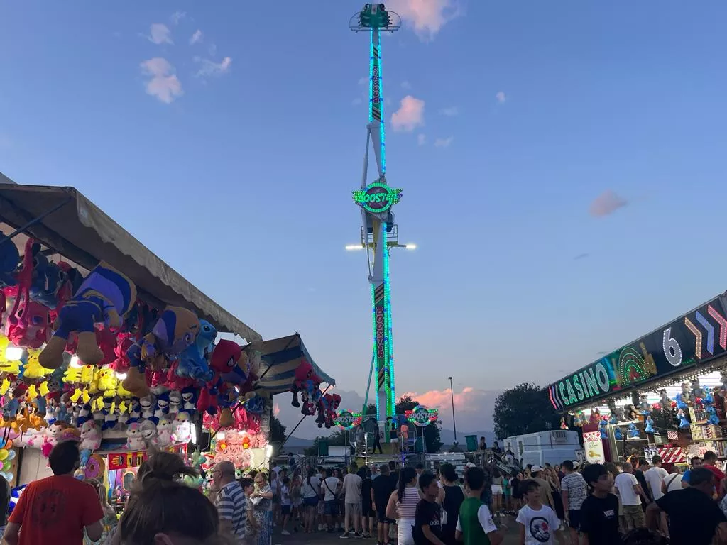 El recinto ferial en el último día para disfrutar de las atracciones. Foto: Mercedes Manterola
