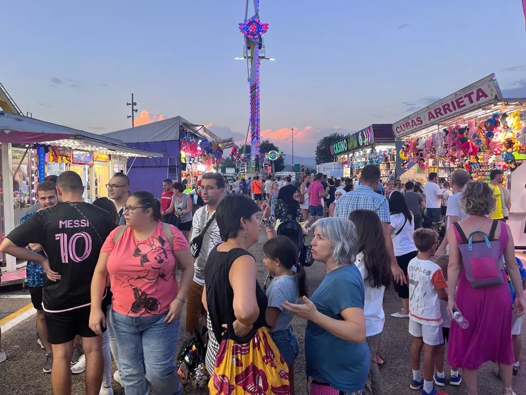 El recinto ferial en el último día para disfrutar de las atracciones. Foto: Mercedes Manterola