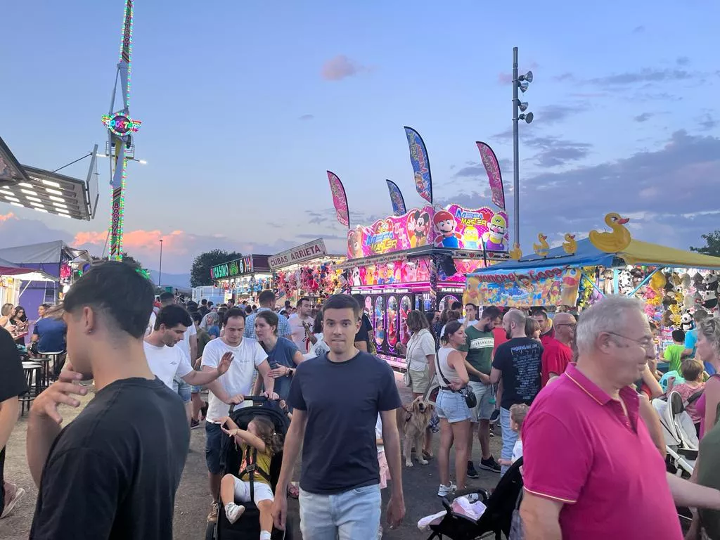El recinto ferial en el último día para disfrutar de las atracciones. Foto: Mercedes Manterola