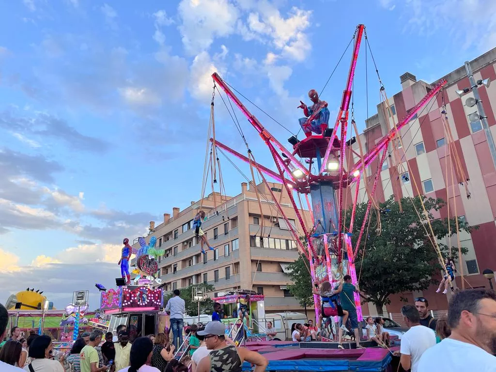 El recinto ferial en el último día para disfrutar de las atracciones. Foto: Mercedes Manterola