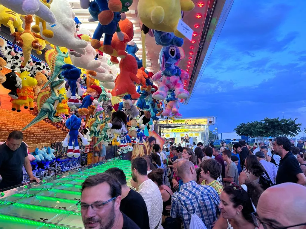 El recinto ferial en el último día para disfrutar de las atracciones. Foto: Mercedes Manterola