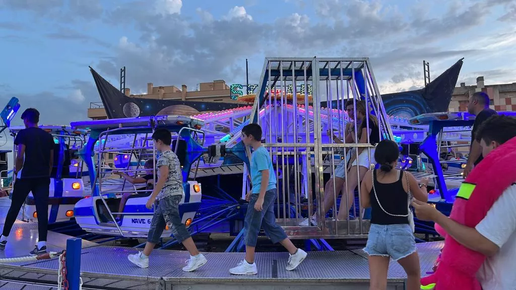 El recinto ferial en el último día para disfrutar de las atracciones. Foto: Mercedes Manterola