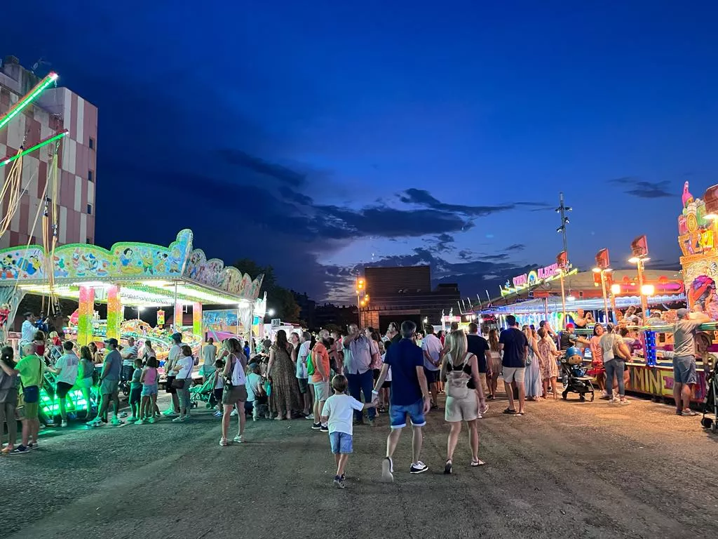 El recinto ferial en el último día para disfrutar de las atracciones. Foto: Mercedes Manterola
