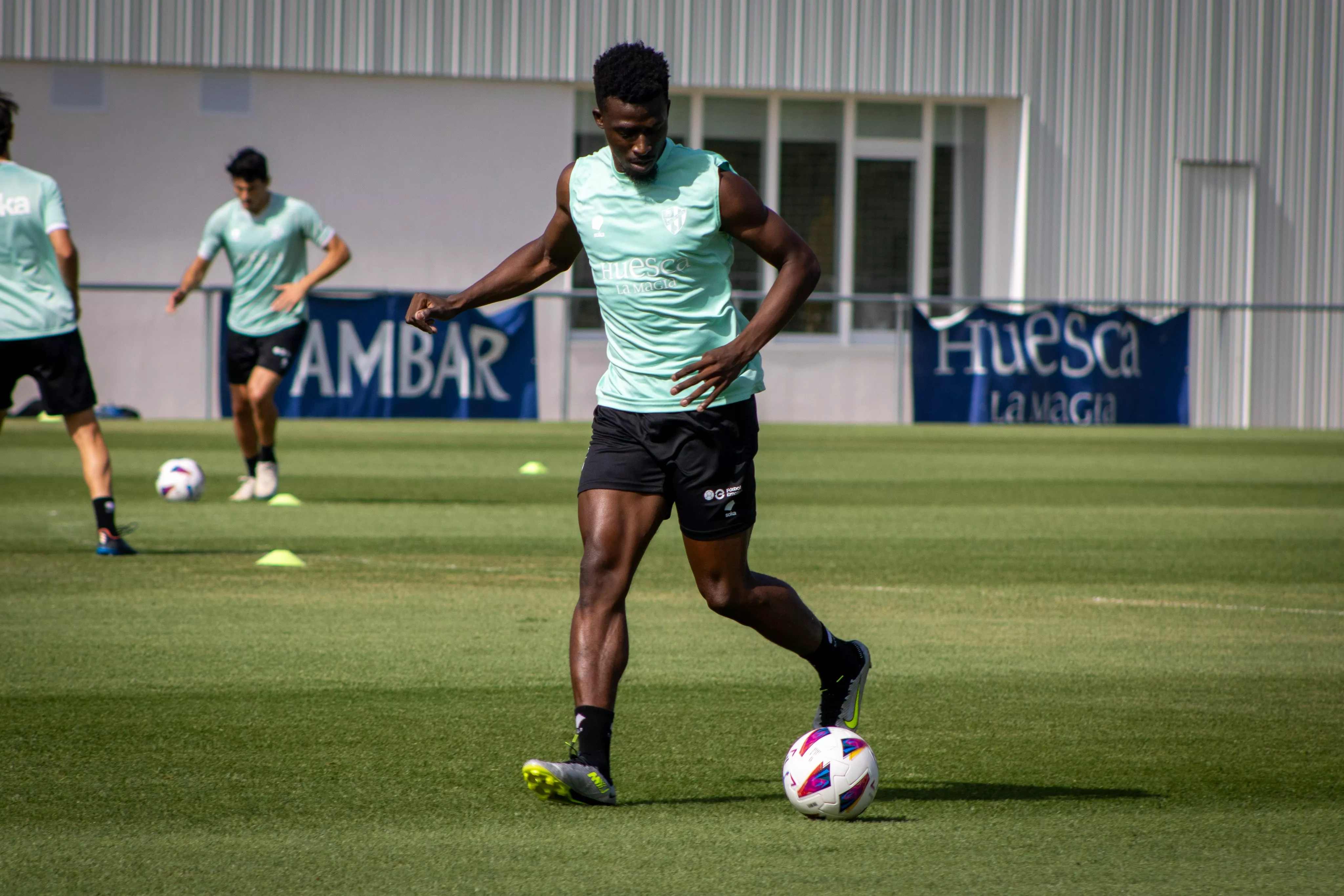 Abou Kanté en un entrenamiento de esta semana. Foto: SDH