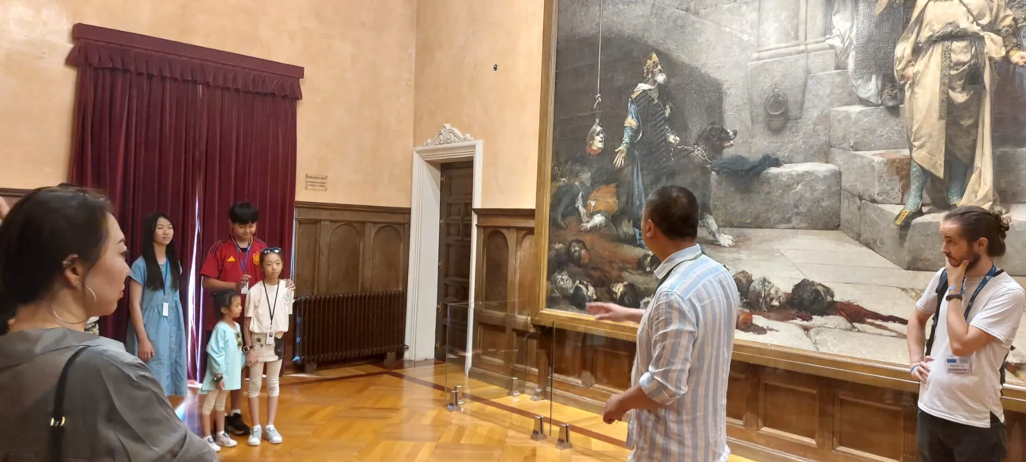 Visita de los participantes en el World Music Connection Festival a Huesca