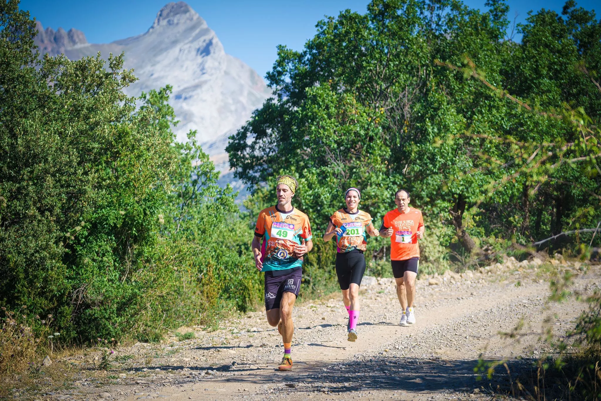 Subida de la Fuente del Paco. Turismo Villanúa / Yhabril Moro