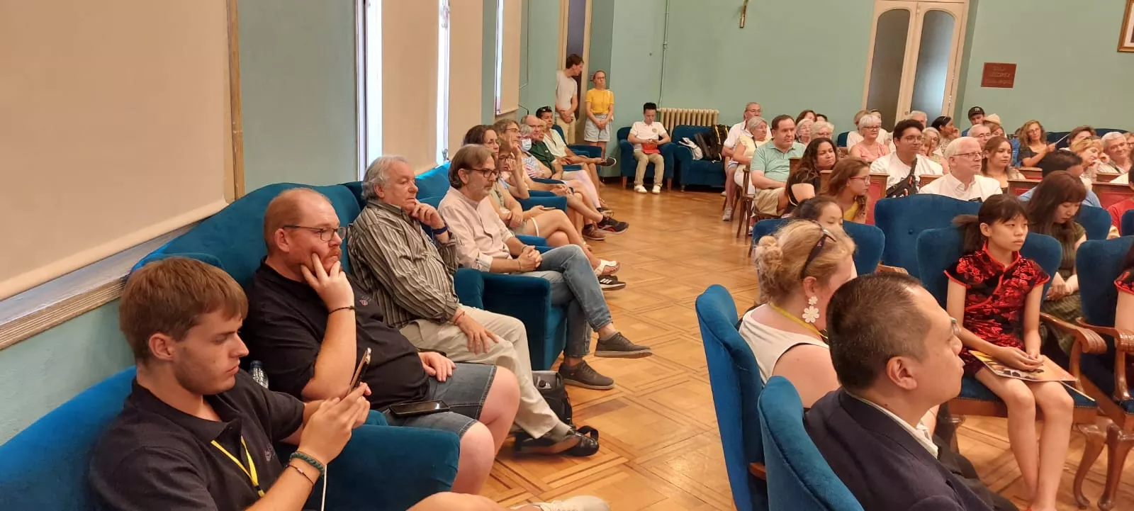 Concierto del World Music Connection Festival en el Salón Azul del Casino Oscense