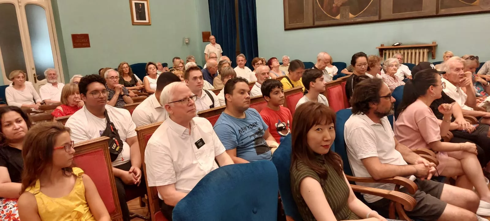 Concierto del World Music Connection Festival en el Salón Azul del Casino Oscense