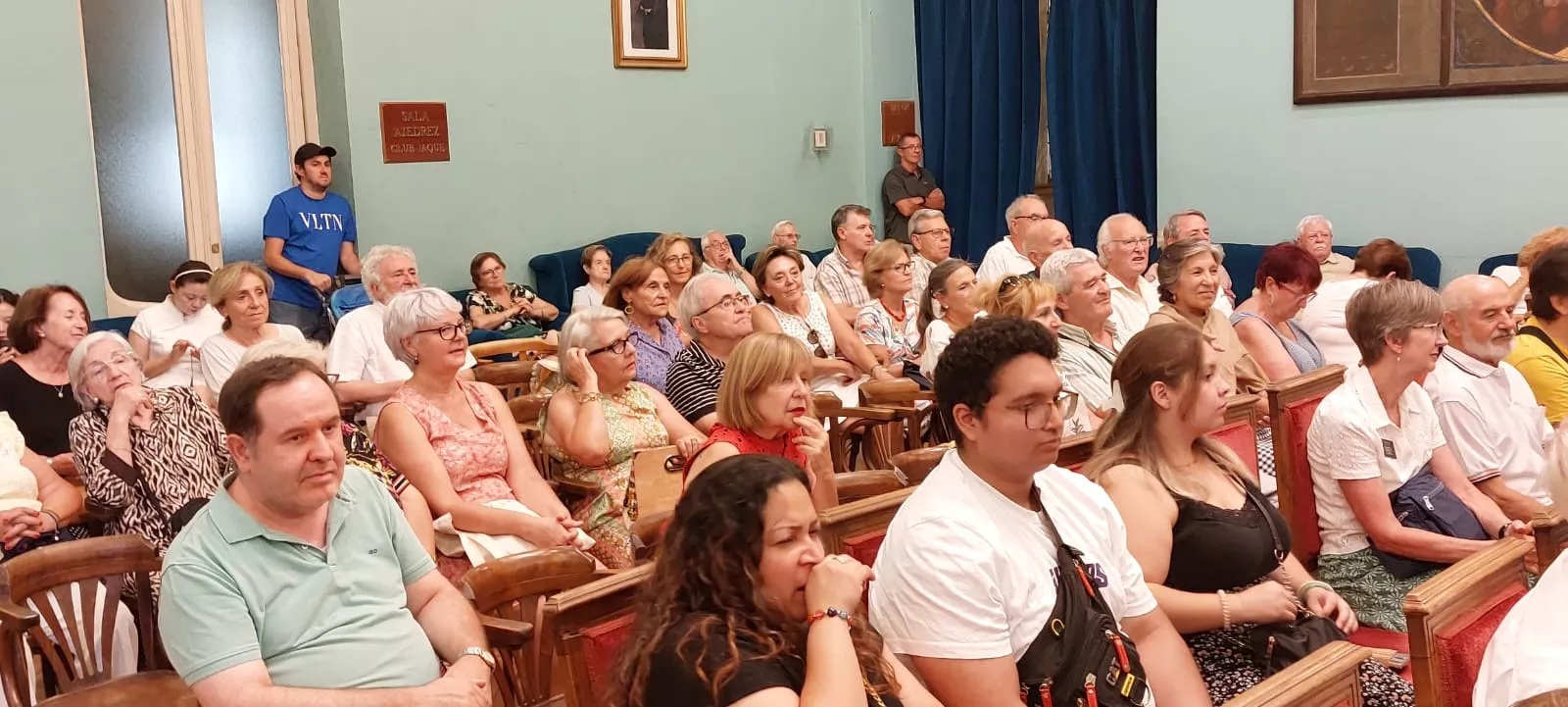 Concierto del World Music Connection Festival en el Salón Azul del Casino Oscense