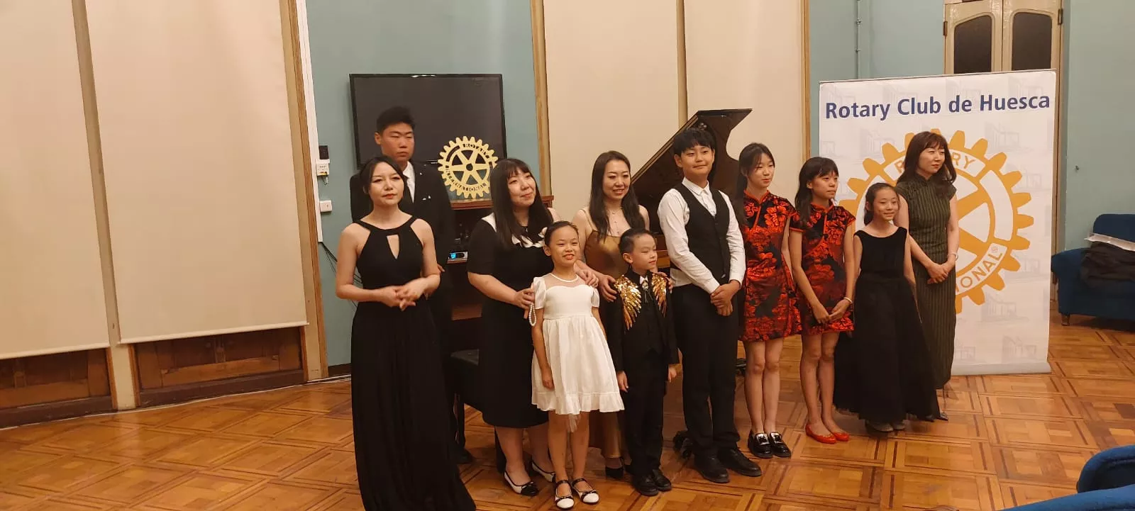 Concierto del World Music Connection Festival en el Salón Azul del Casino Oscense