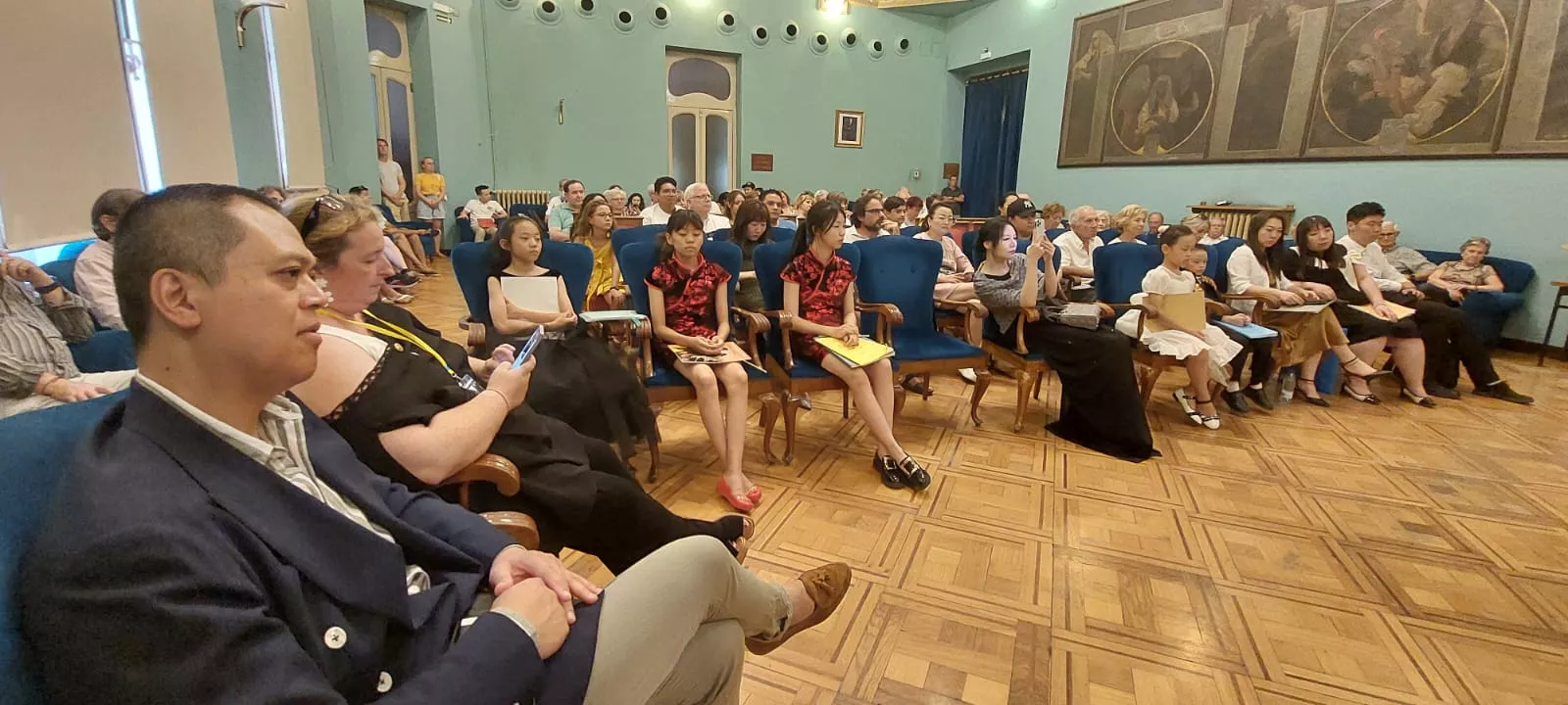 Concierto del World Music Connection Festival en el Salón Azul del Casino Oscense