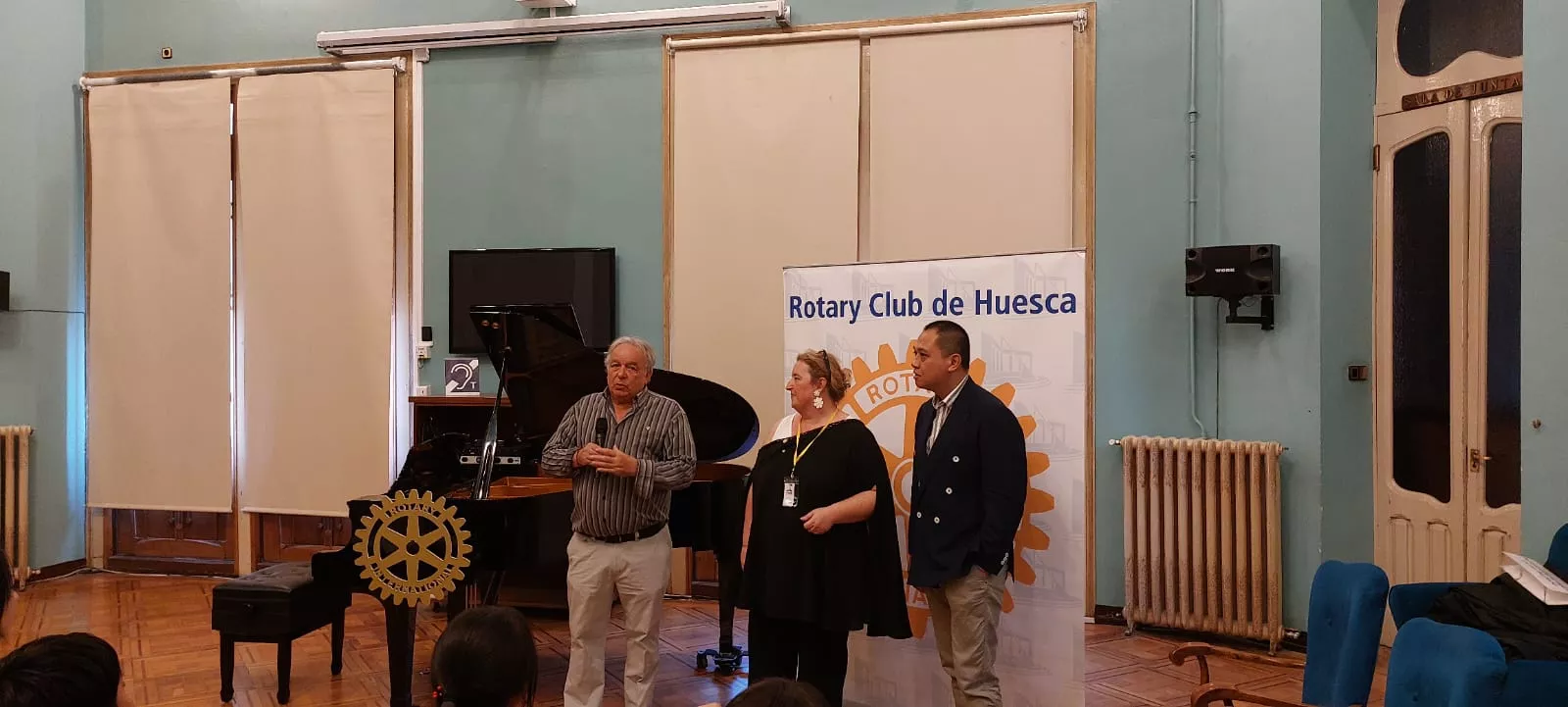 Concierto del World Music Connection Festival en el Salón Azul del Casino Oscense