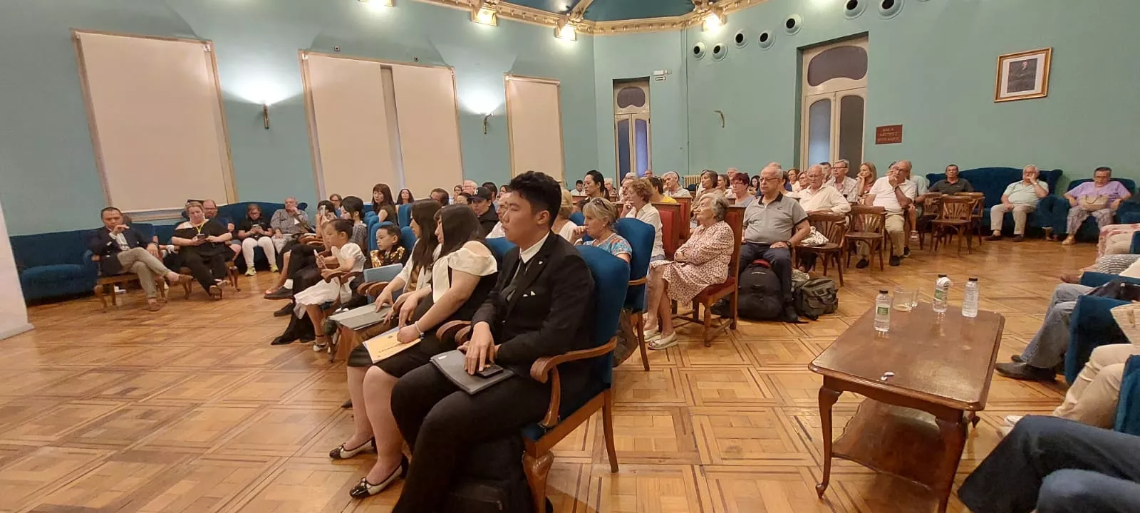 Concierto del World Music Connection Festival en el Salón Azul del Casino Oscense