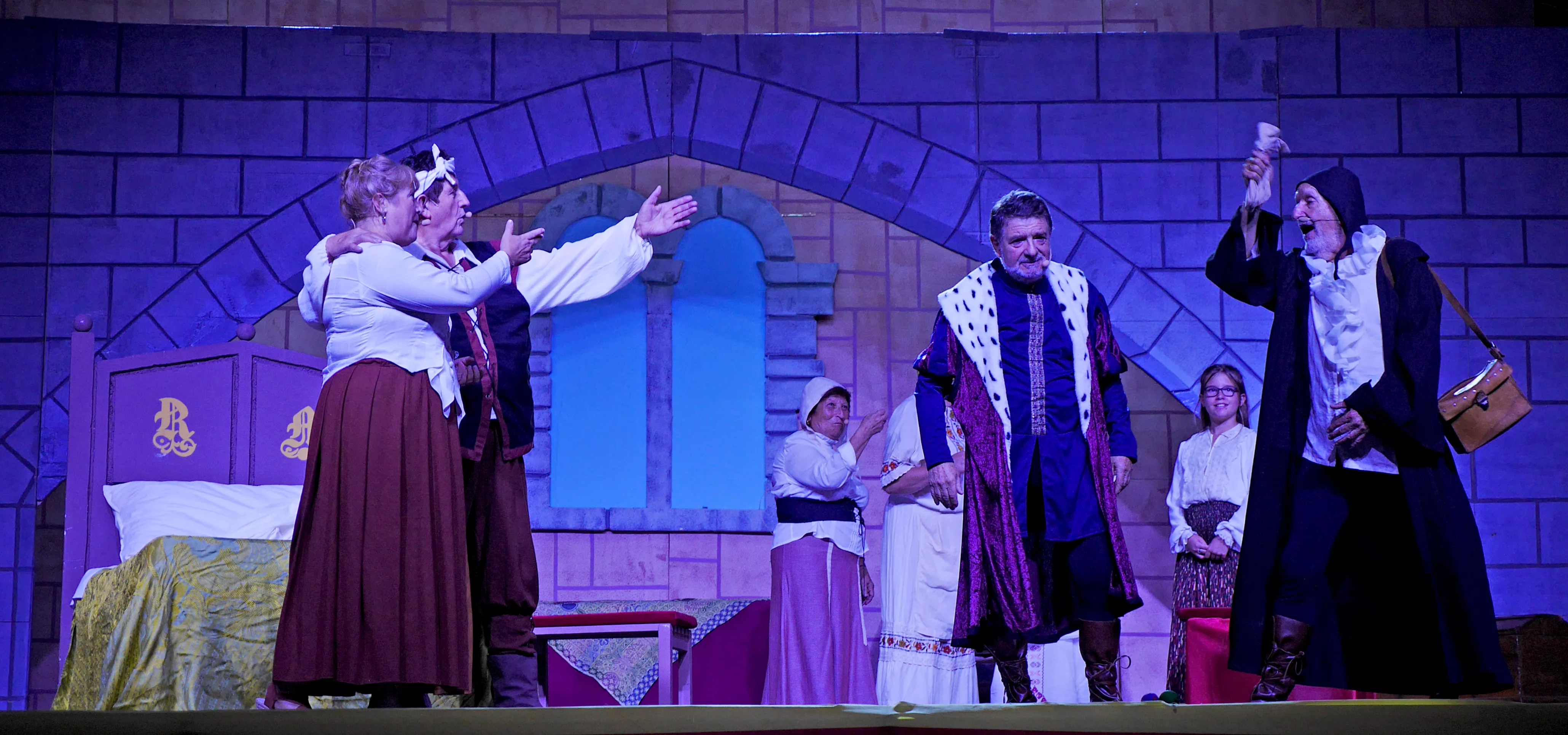 Representación teatral en Graus. Foto: Miguel Clavería