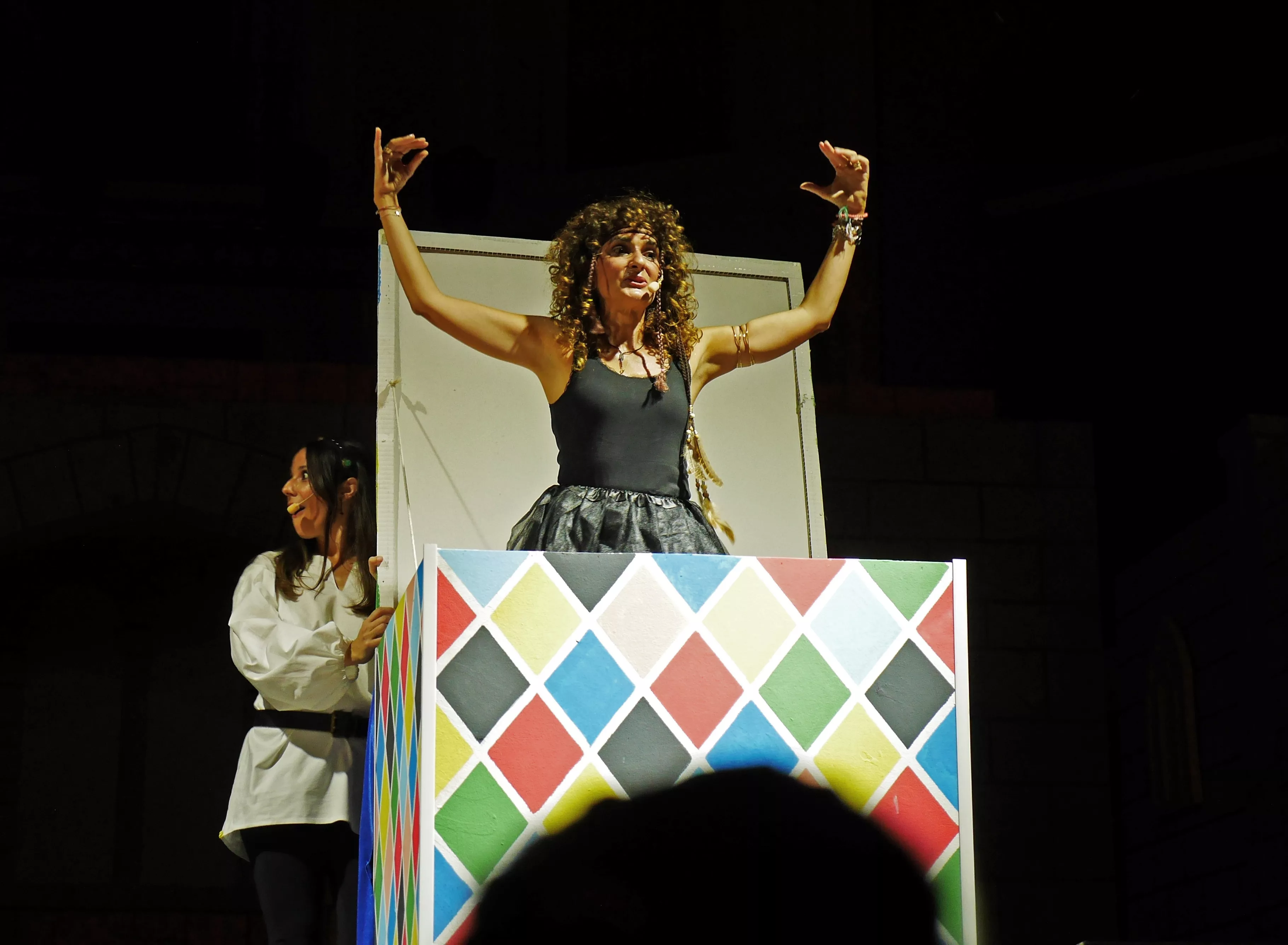 Representación teatral en Graus. Foto: Miguel Clavería