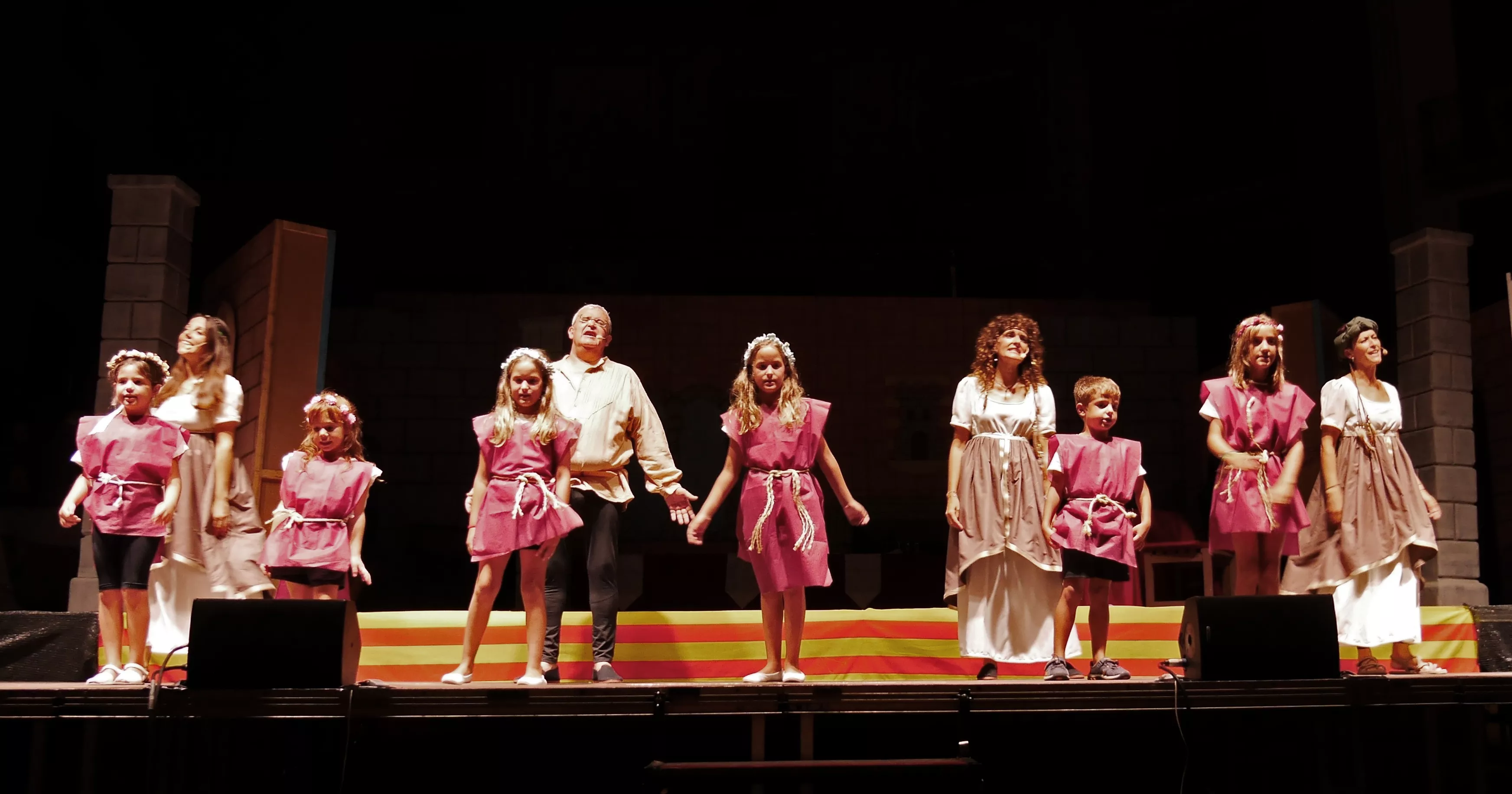 Representación teatral en Graus. Foto: Miguel Clavería