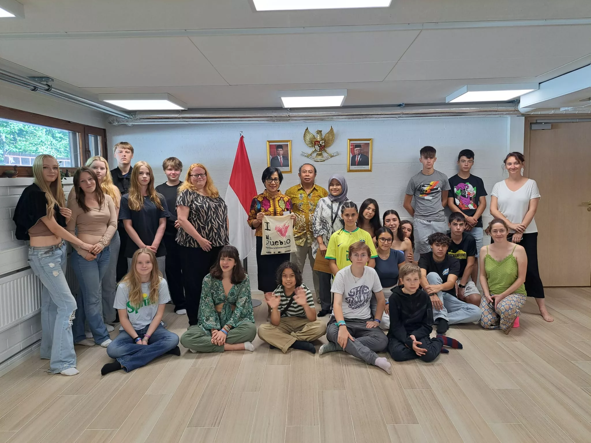 Visita de los diez jóvenes jaqueses a Helsinki