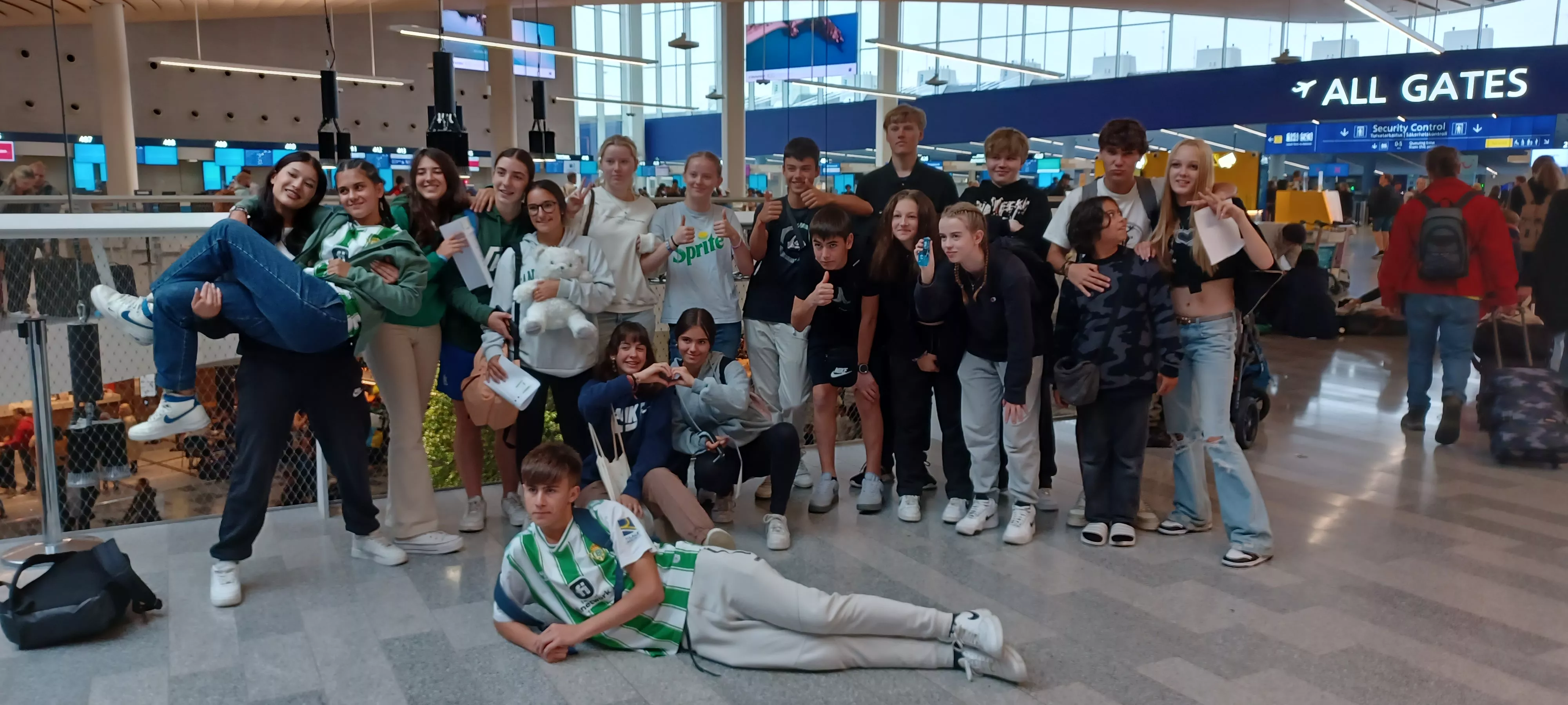 Visita de los diez jóvenes jaqueses a Helsinki