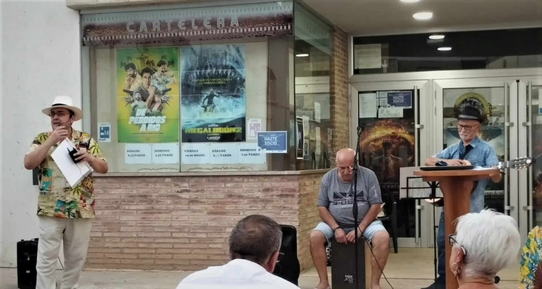 Salvador Trallero con Miguel Peña y Juan Antonio Casamayor en Arte bajo la Luna en Sariñena