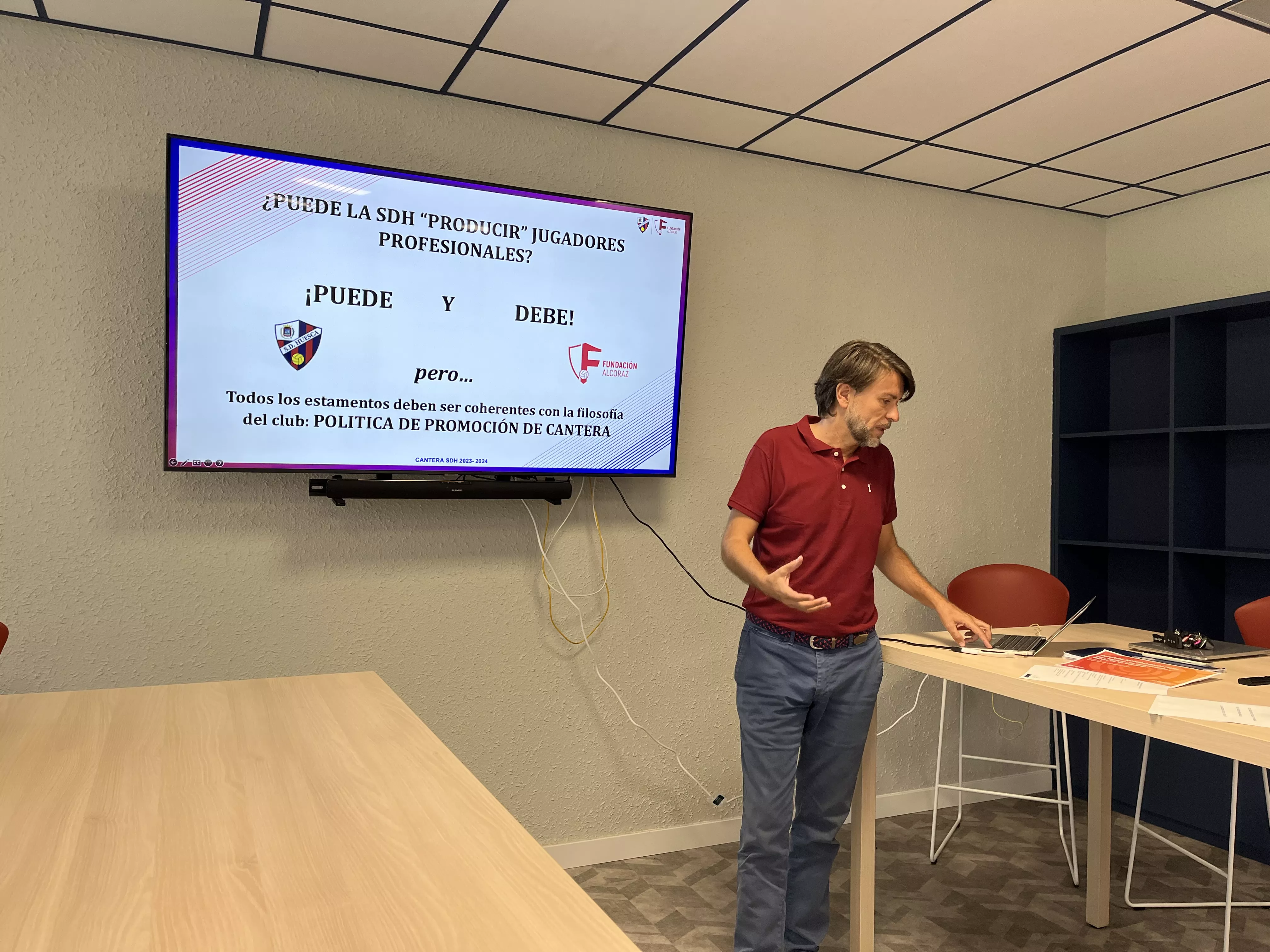 Ismael Arilla, director de la cantera del Huesca, este miércoles en la Base Aragonesa. Foto: A. Mora