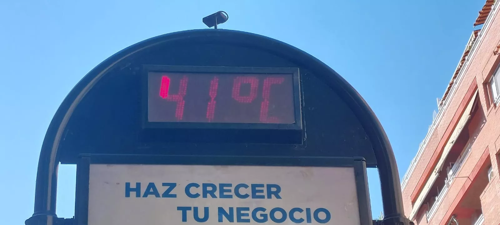 Termómetro en la calle Cavia