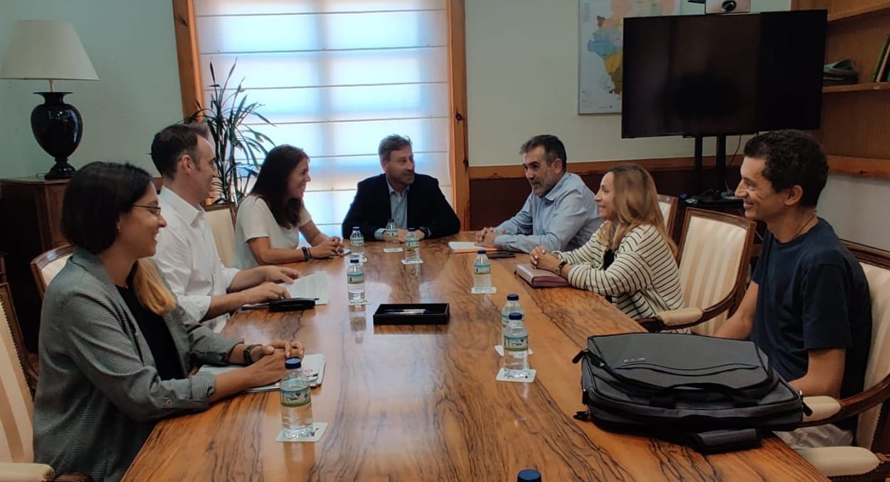Encuentro este lunes del consejero José Luis Soro con representantes del Ayuntamiento de Fraga.