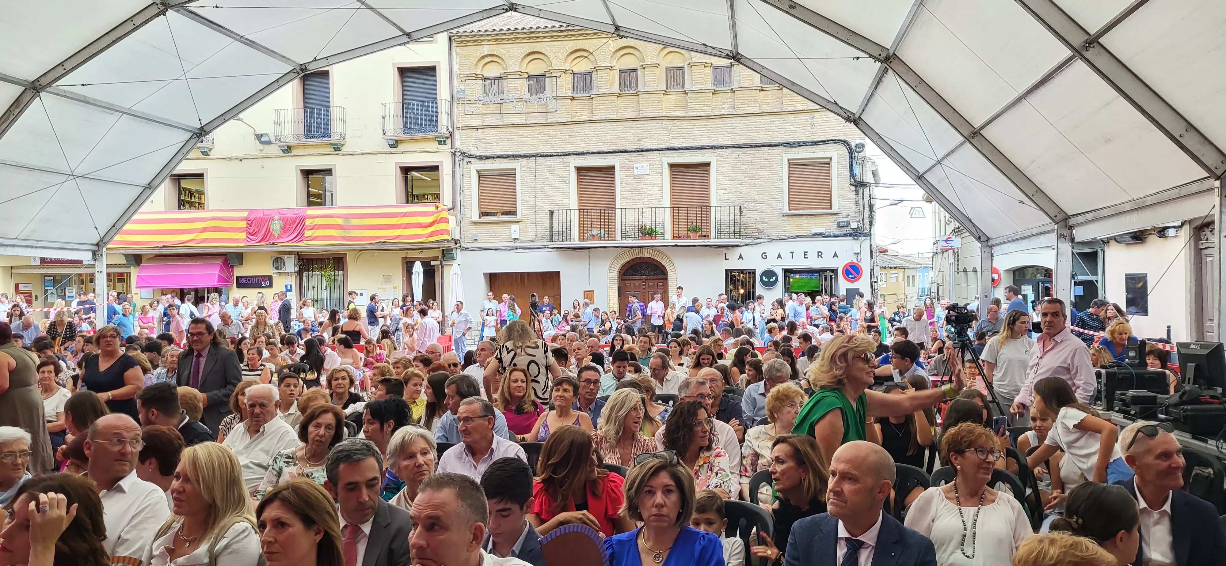  Presentación de las mairalesas, quintos y quintas de Almudévar. Foto: Mercedes Manterola