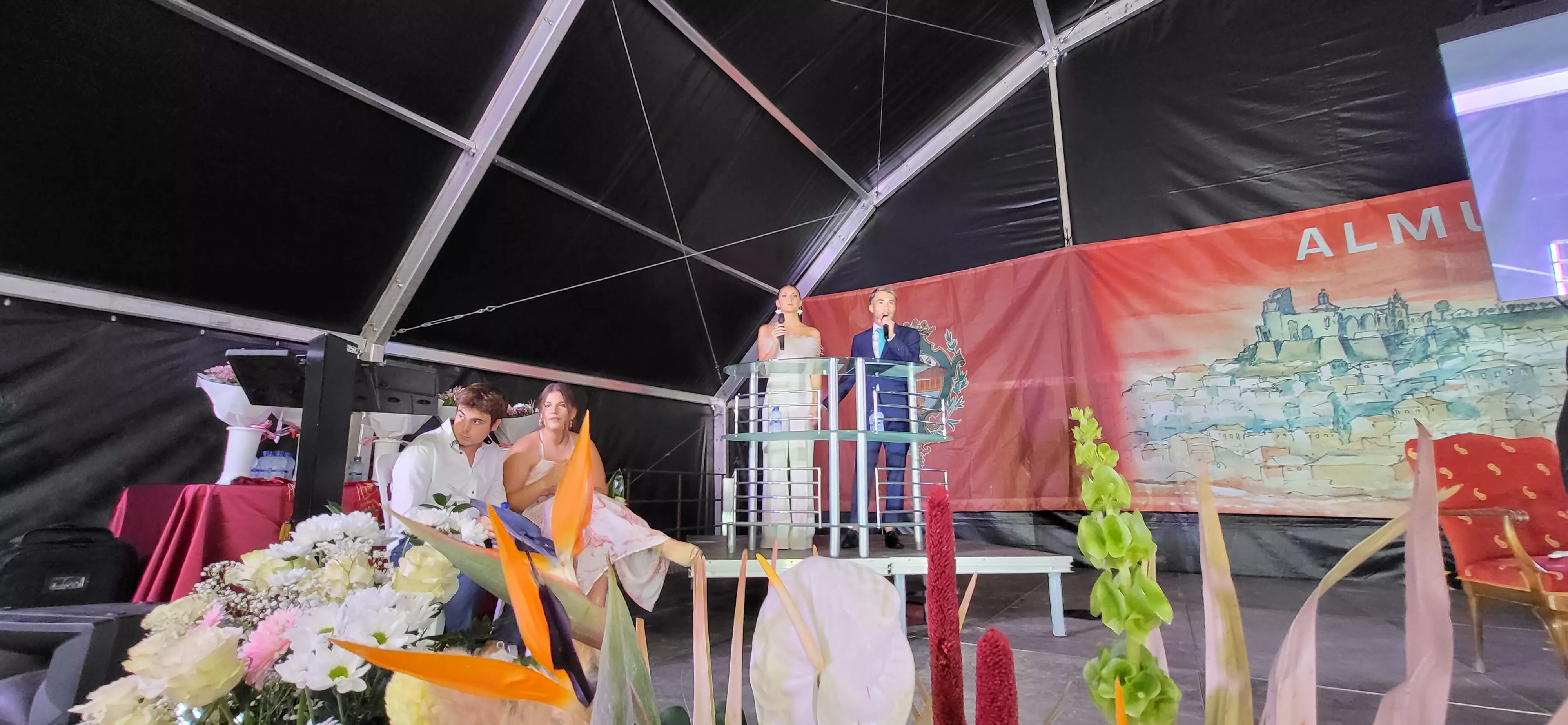  Presentación de las mairalesas, quintos y quintas de Almudévar. Foto: Mercedes Manterola