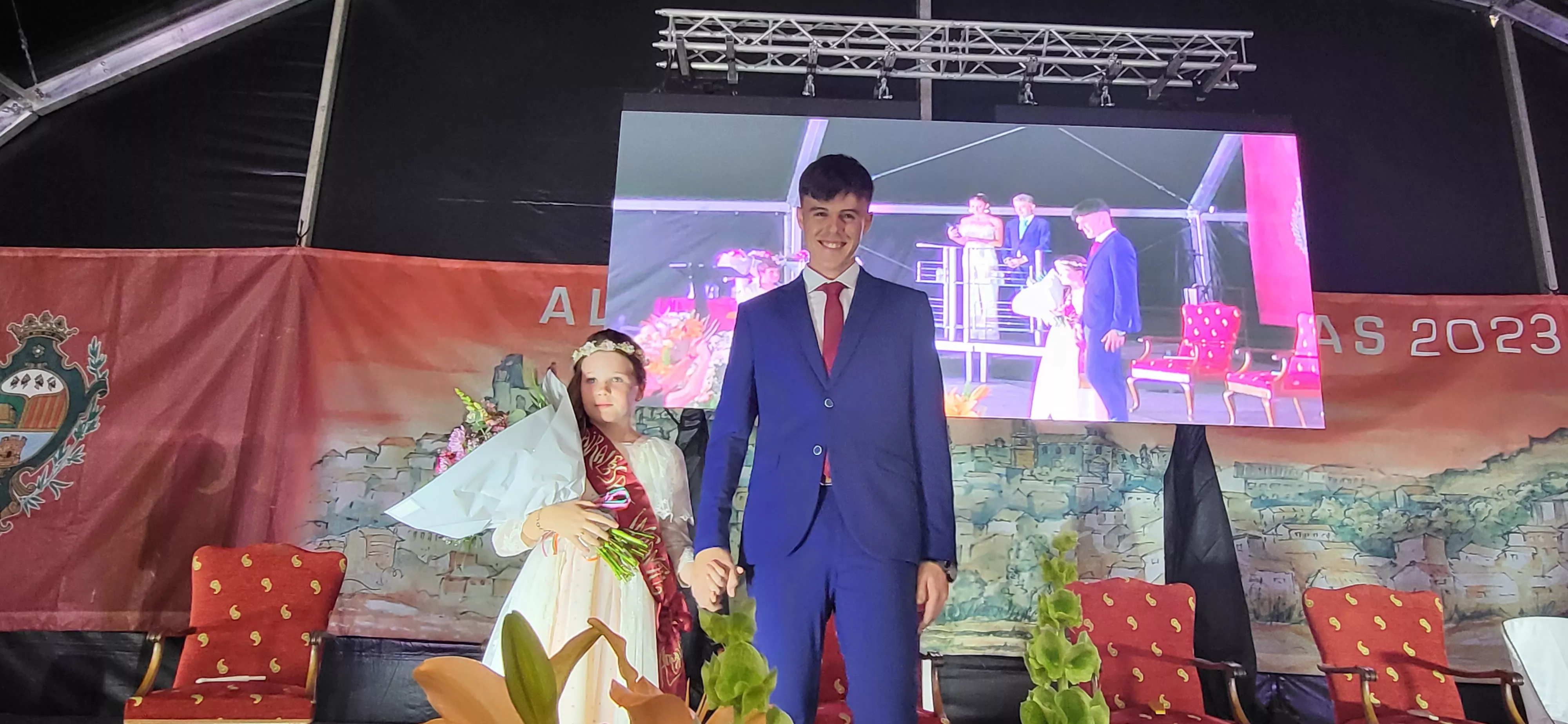  Presentación de las mairalesas, quintos y quintas de Almudévar. Foto: Mercedes Manterola