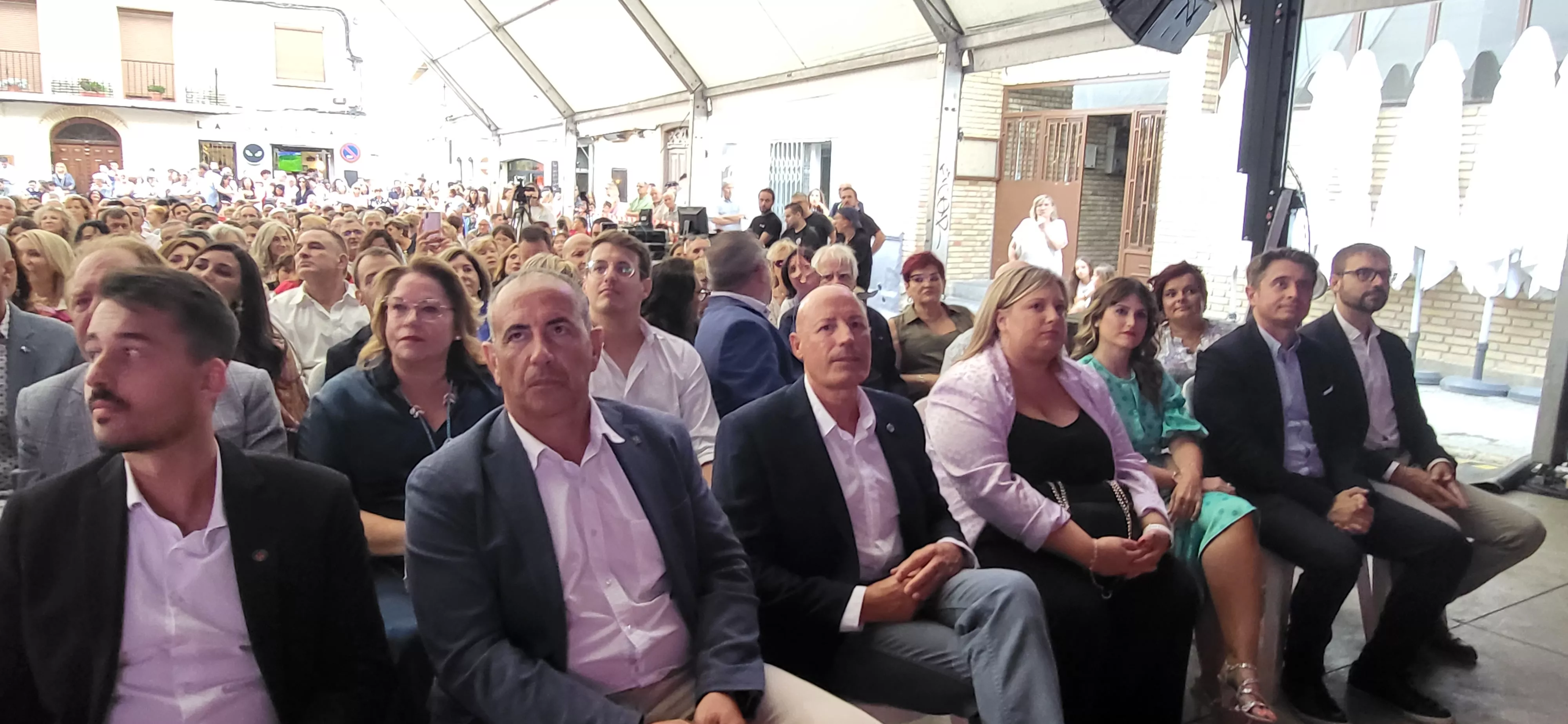  Presentación de las mairalesas, quintos y quintas de Almudévar. Foto: Mercedes Manterola