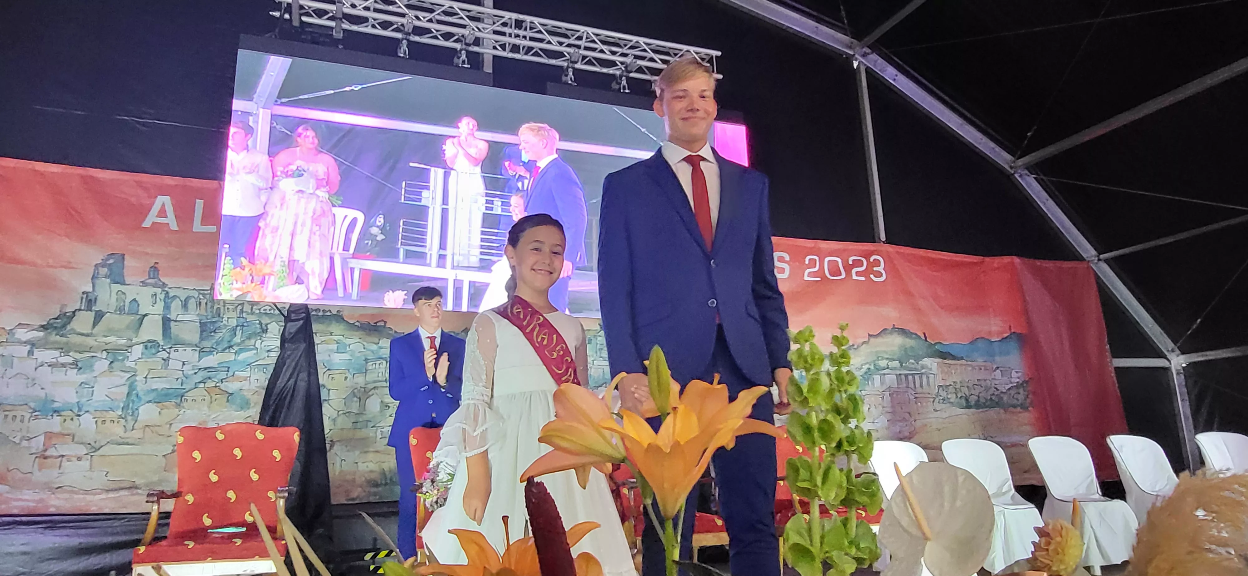  Presentación de las mairalesas, quintos y quintas de Almudévar. Foto: Mercedes Manterola