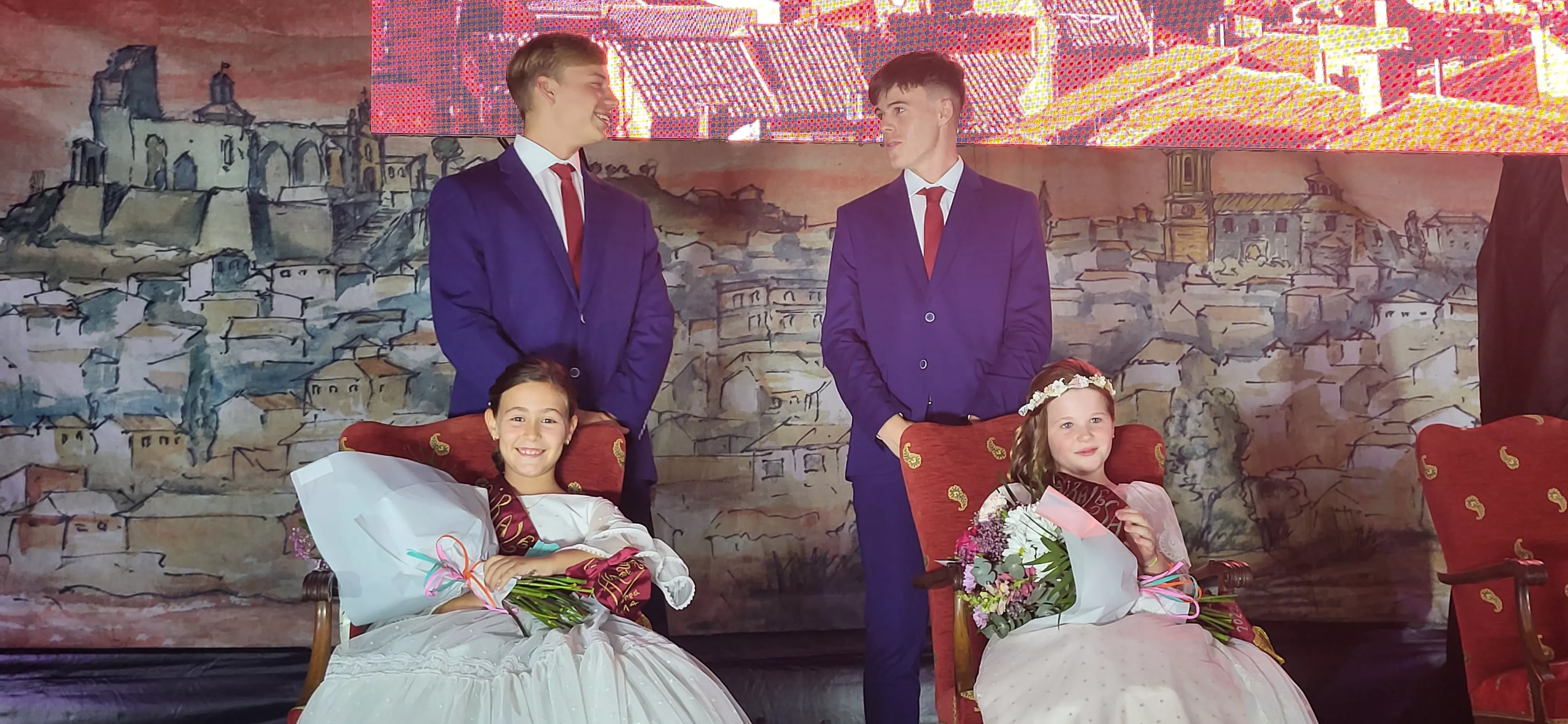  Presentación de las mairalesas, quintos y quintas de Almudévar. Foto: Mercedes Manterola