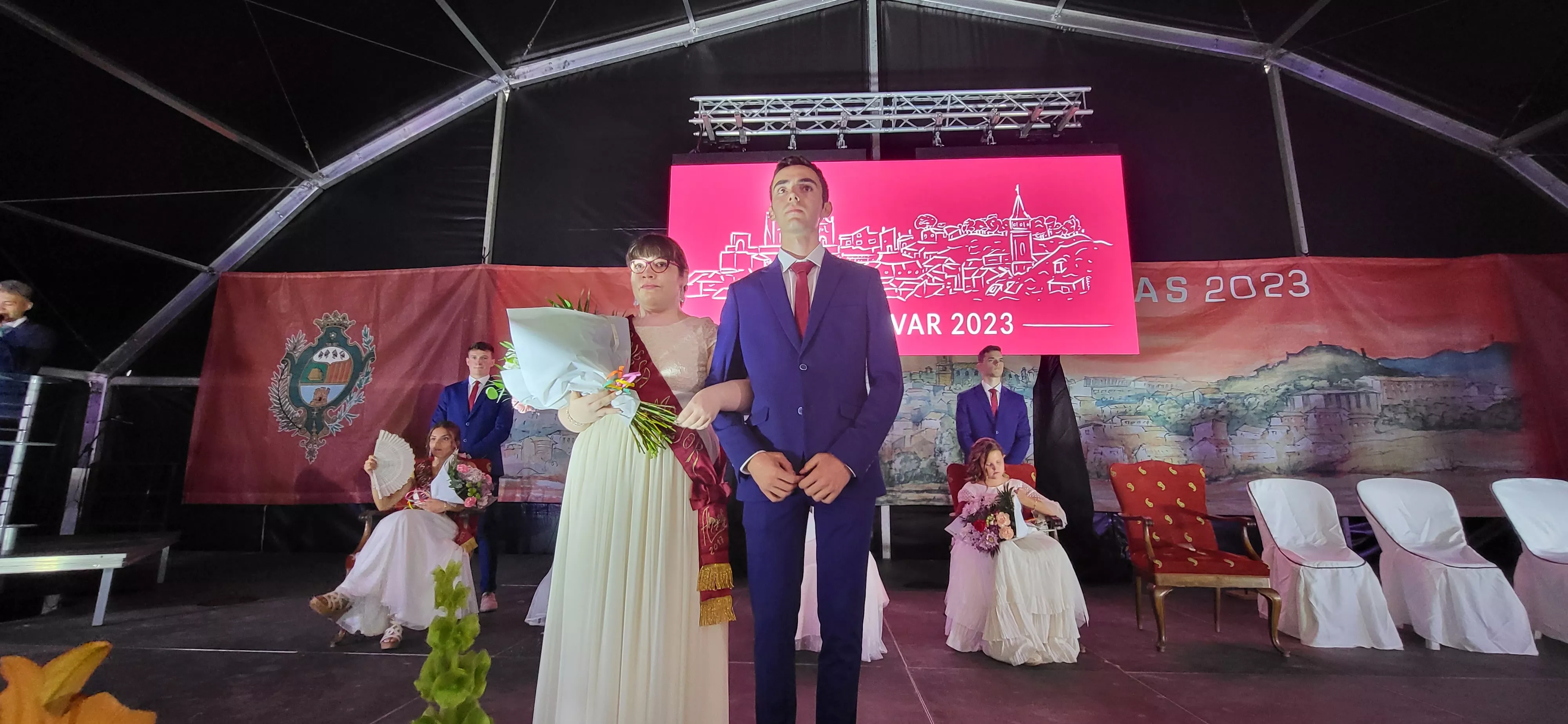  Presentación de las mairalesas, quintos y quintas de Almudévar. Foto: Mercedes Manterola